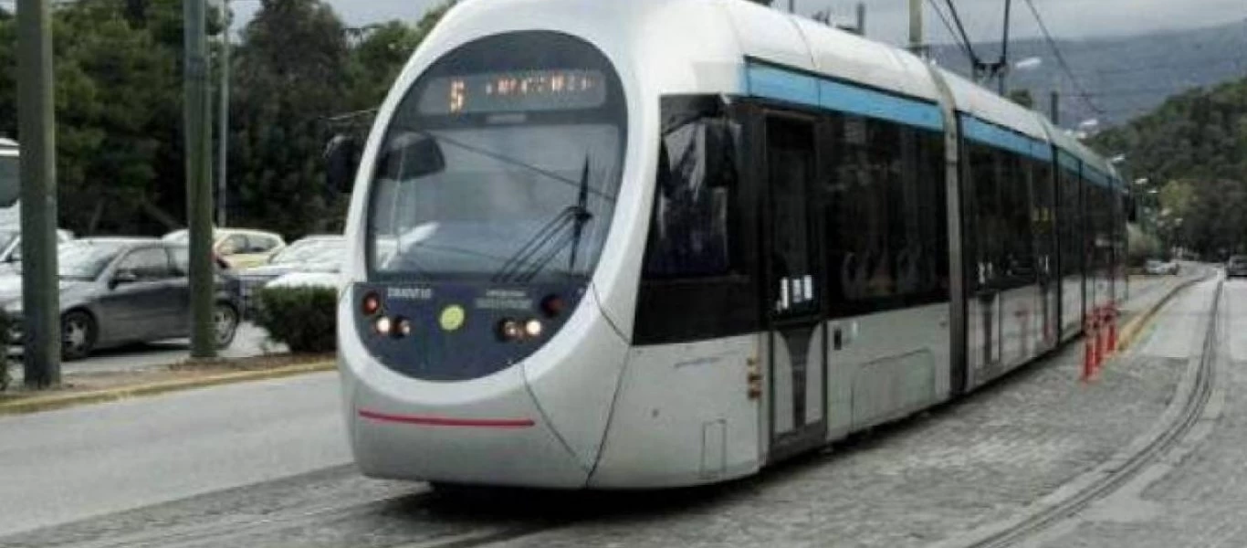 Γλυφάδα: 16χρονος έπεσε θύμα ληστείας από δύο ανήλικους στο τραμ - Έβγαλαν μαχαίρι!